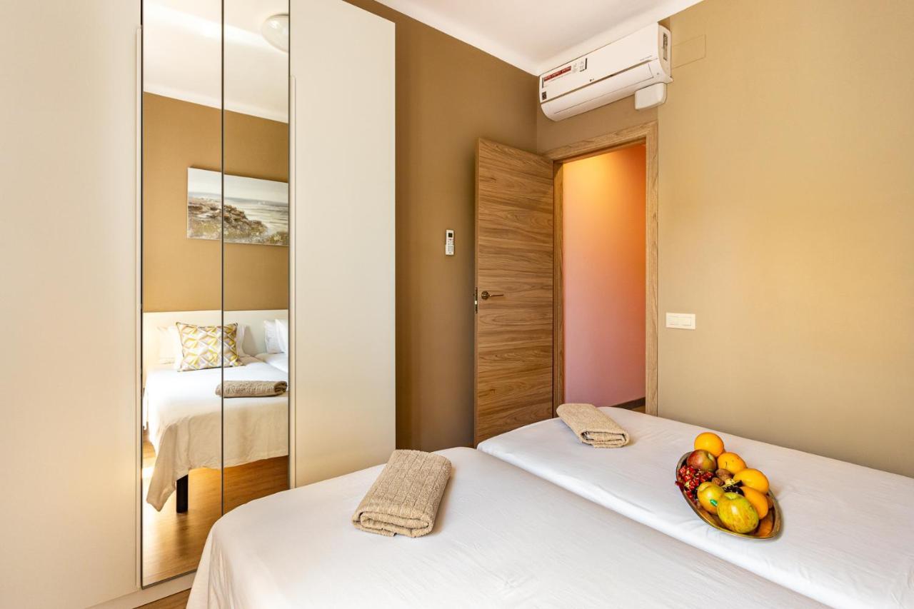 Three Bedrooms Apartment Barcelona Eksteriør billede