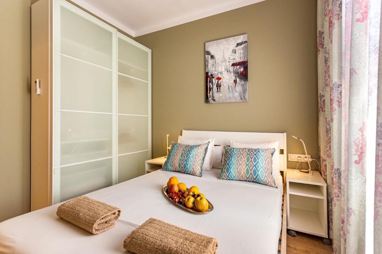 Three Bedrooms Apartment Barcelona Eksteriør billede