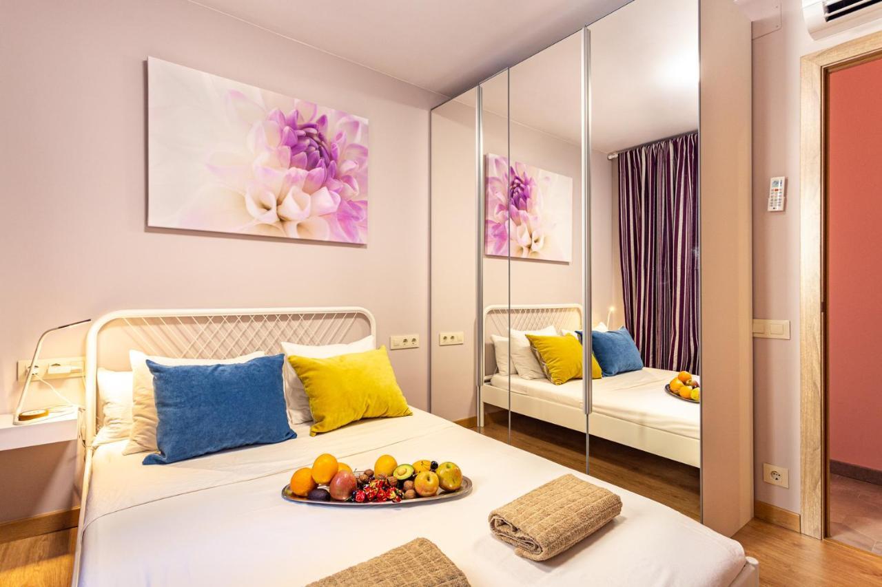 Three Bedrooms Apartment Barcelona Eksteriør billede